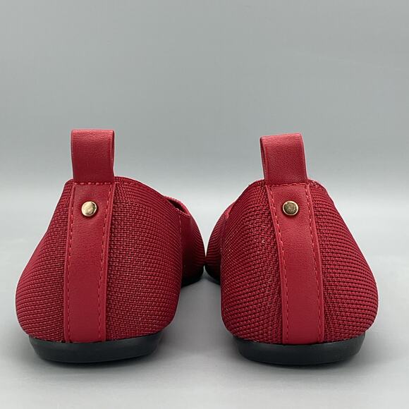 NEW Journee Collection Women’s Veata Soft Knit Flats Red Size 6.5 - Picture 4 of 11